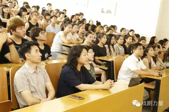 72AD8FE10E64F76E2F497DA27146DAFC